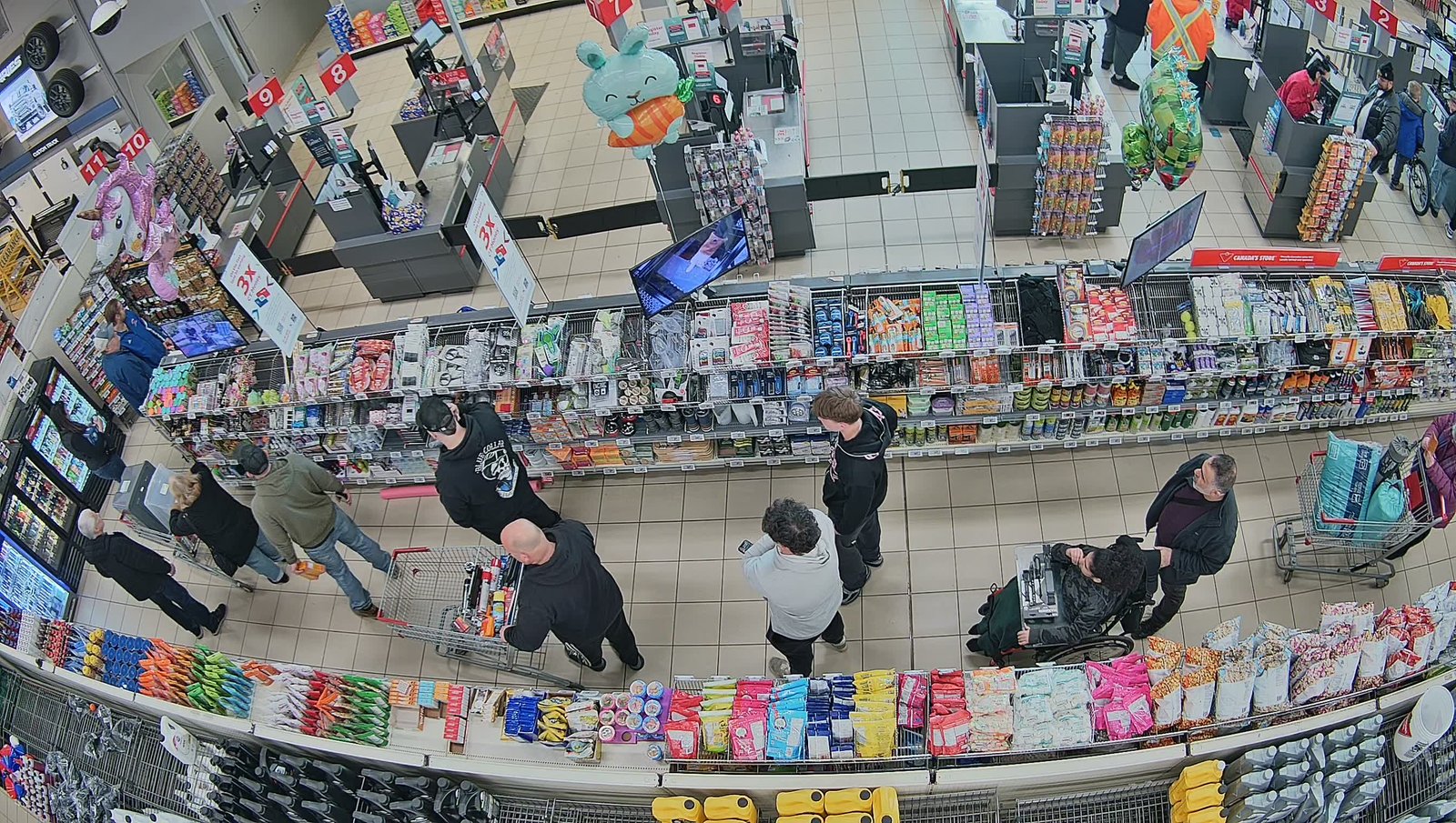 Real-time checkout queue monitoring